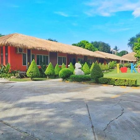 Aurora Resort Kanchanaburi Luaran gambar