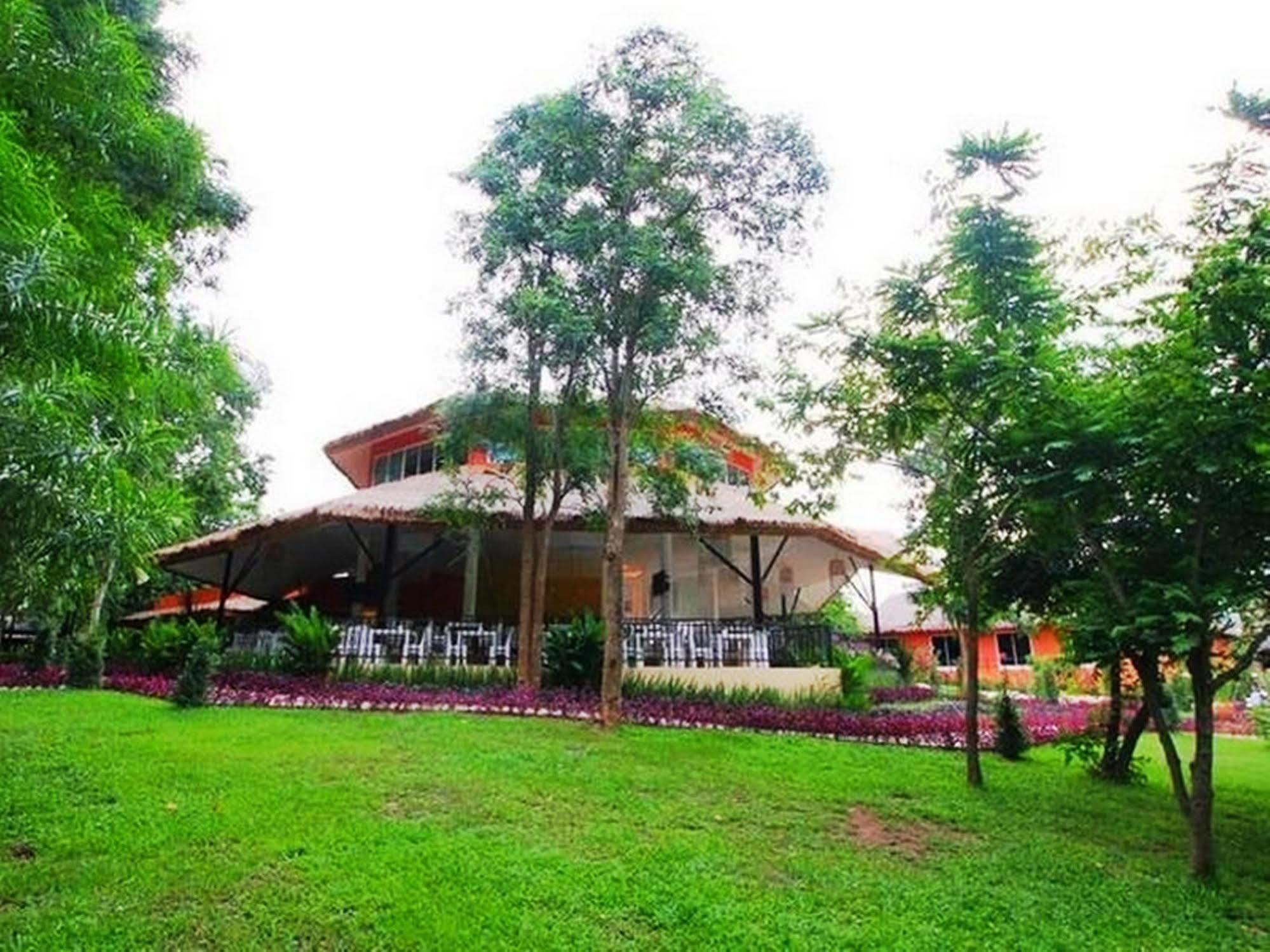 Aurora Resort Kanchanaburi Luaran gambar