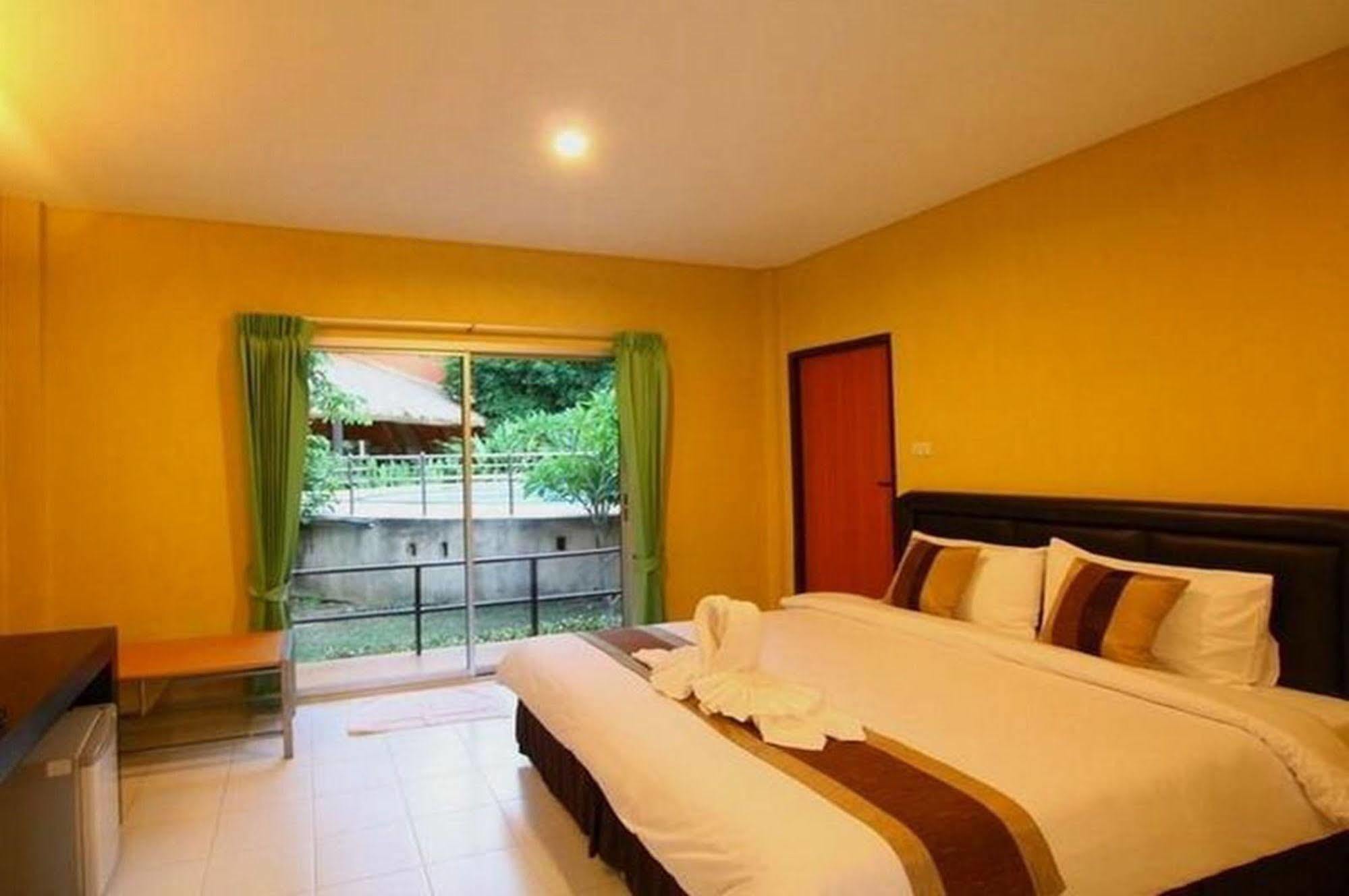Aurora Resort Kanchanaburi Luaran gambar