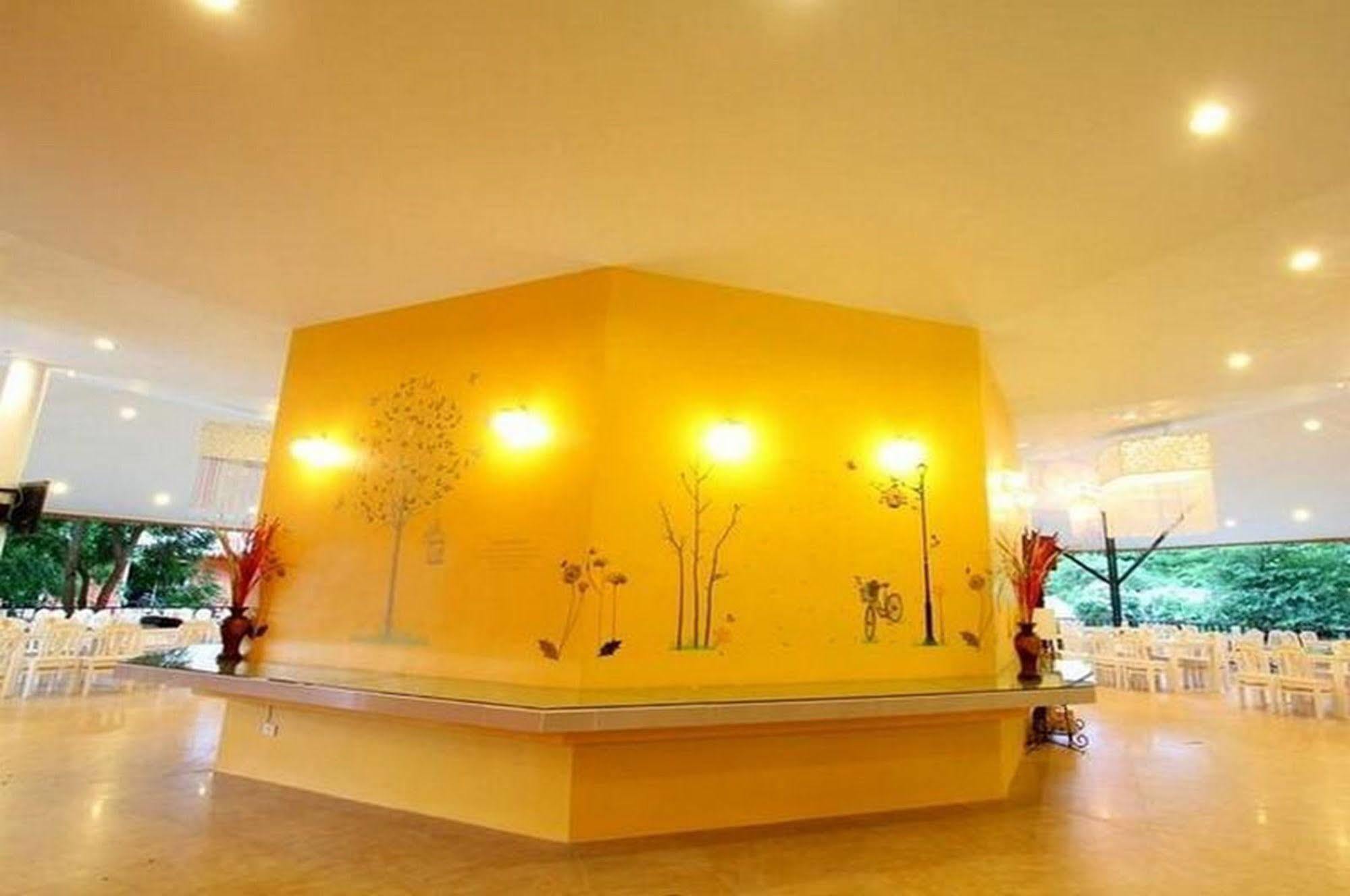 Aurora Resort Kanchanaburi Luaran gambar