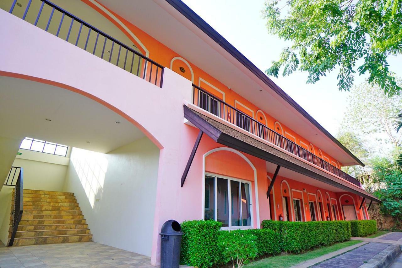 Aurora Resort Kanchanaburi Luaran gambar